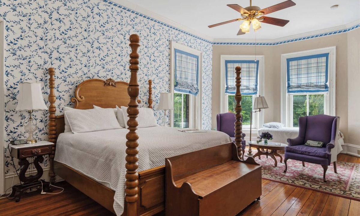 Dublin Bed & Breakfast | The Bell Family Suite Historic Rockwood Manor