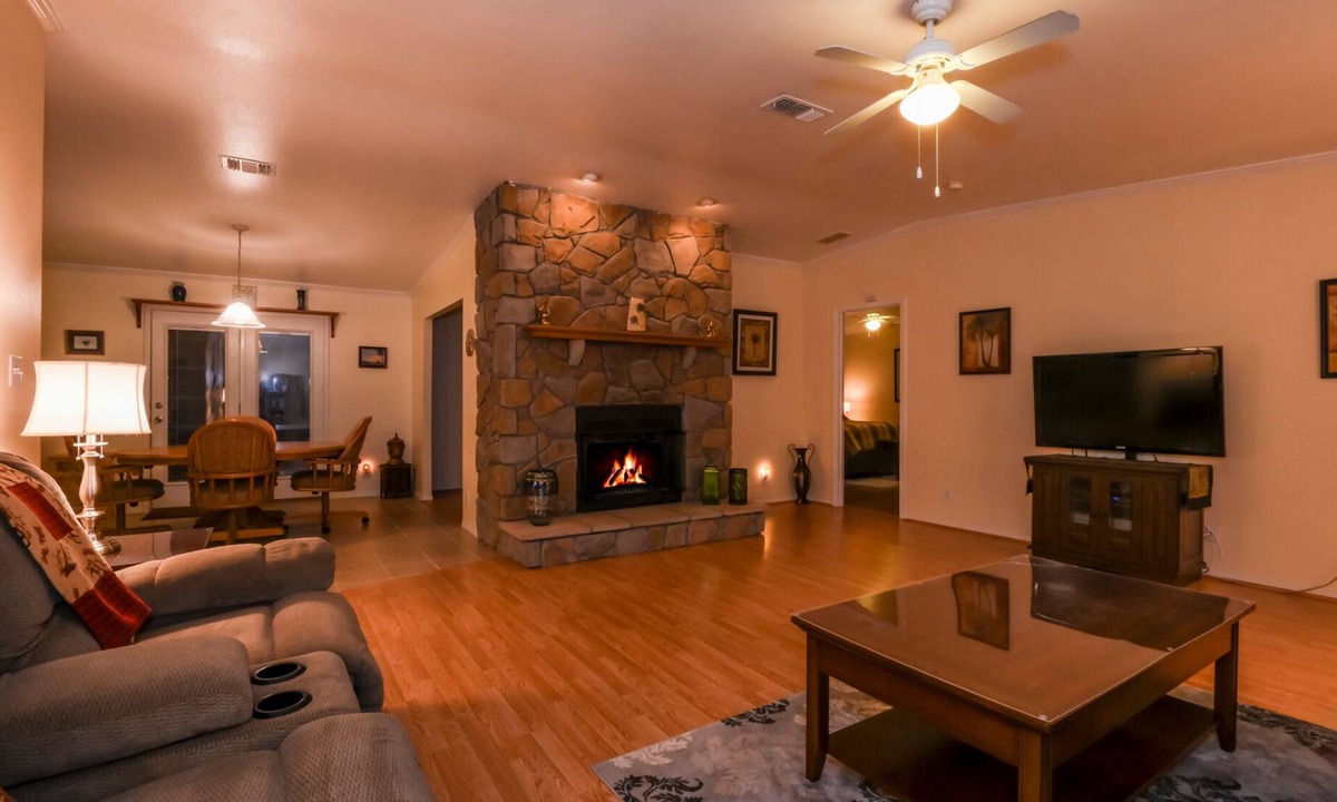 Homosassa House | THE BLUE NILE! Your Florida Fun is Calling. Vacation, Leisure or Business