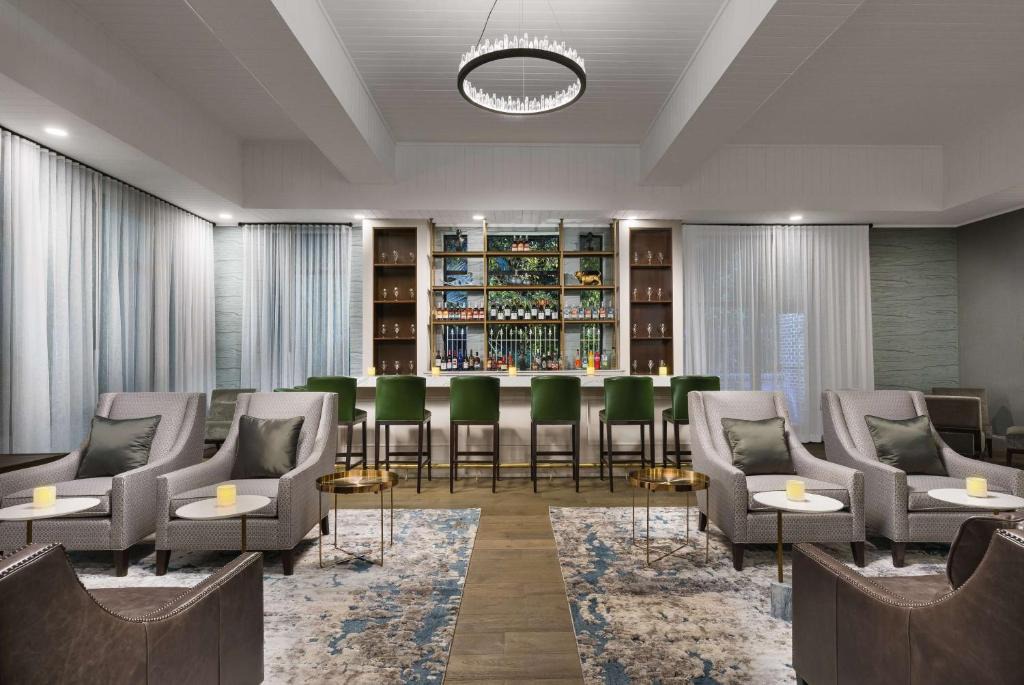 Yamacraw Village Hotel | The Bluff Savannah Historic District, Tapestry by Hilton