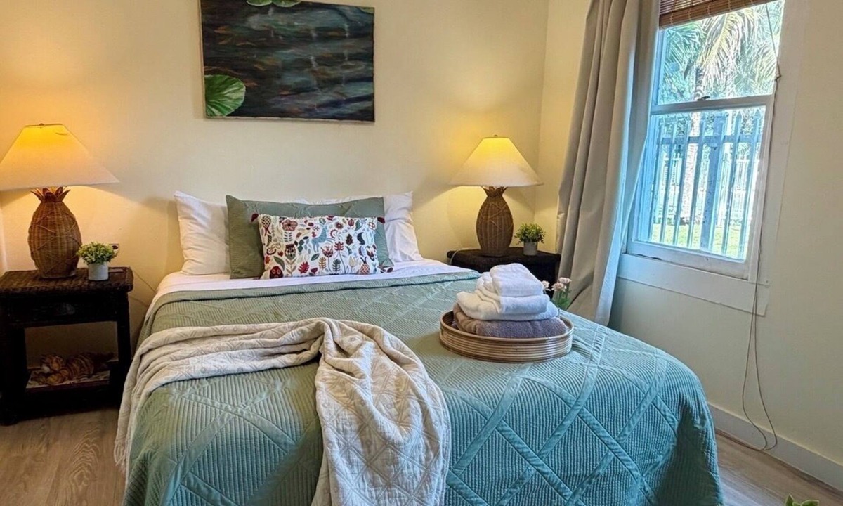 Southwest Coconut Grove House | The Coconut Grove Hideaway