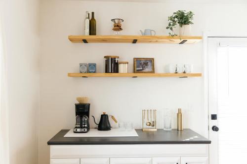 Georgetown House | "The Dawning House" - Peaceful Modern Stay w/Yard