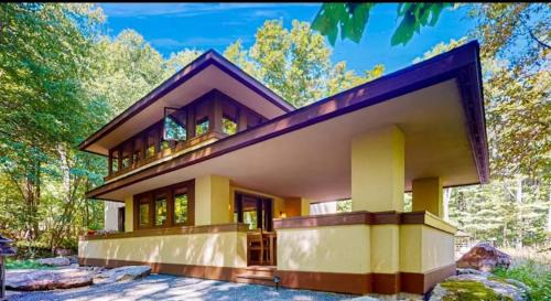 Bittinger House | The Frank Lloyd Wright Home @ Deep Creek, MD