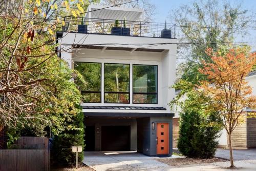 Old Fourth Ward House | The Grand 6 Rooftop Terrace Beltline