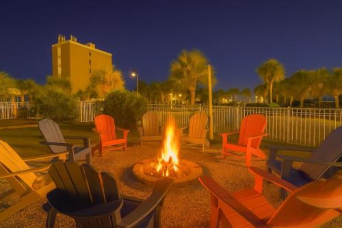 Downtown Myrtle Beach House | The Hemingway Cottage-Just Steps From The Beach! By Wavecrest Beach Vacations