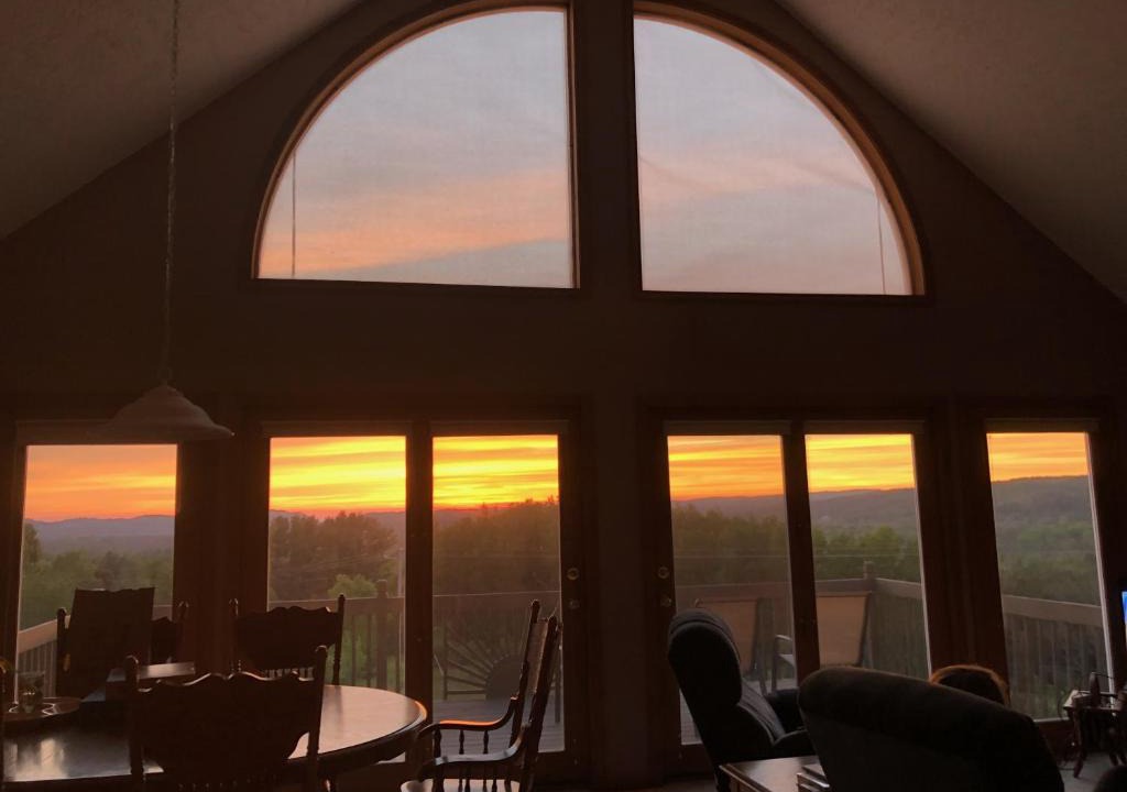 Frankfort House | The Hilltop Retreat - Peaceful with Great Views!