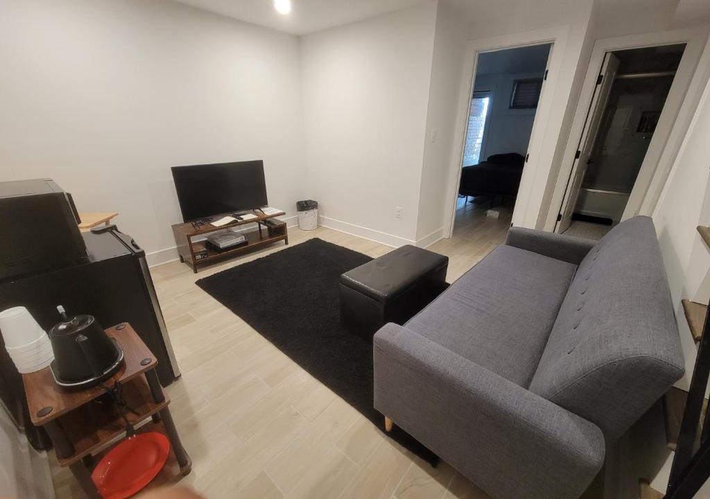 Bellevue Apartment | The Kickback!