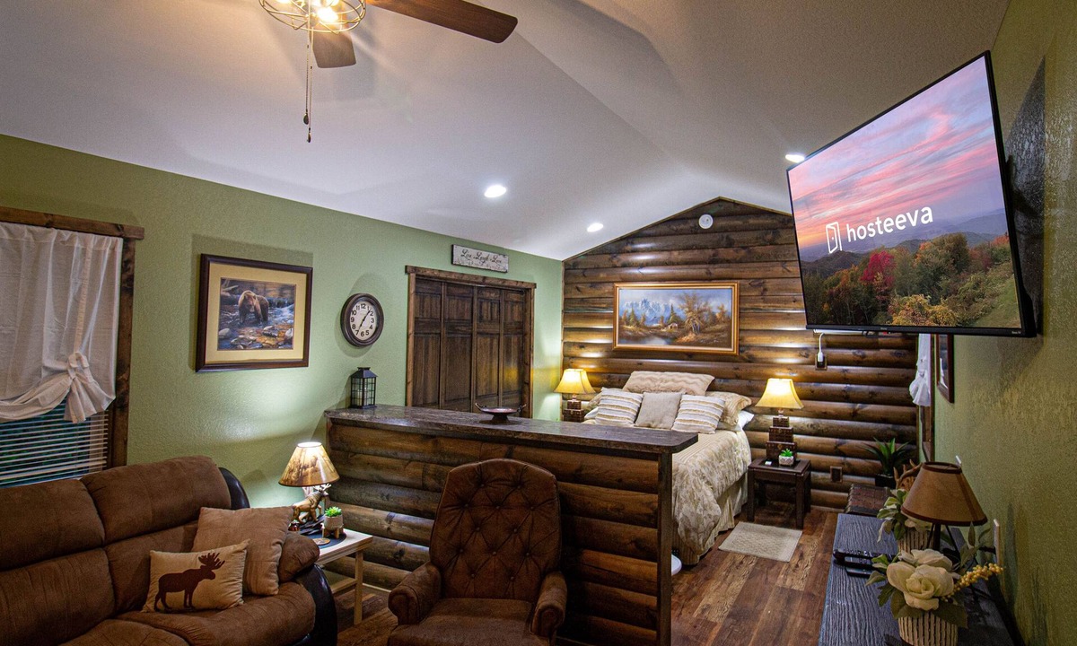 Robbinsville Cabin | The Lil House