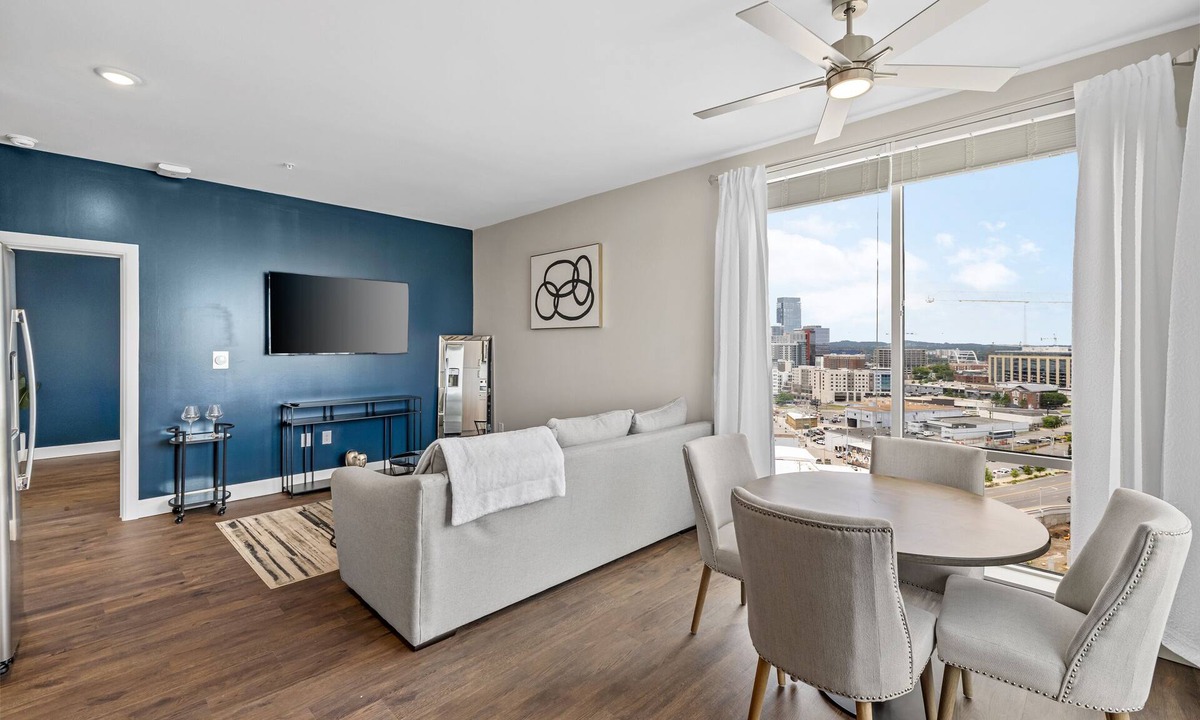 The Gulch Apartment | The Malibu Suite Penthouse The Gulch