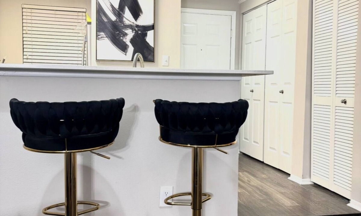 Dunwoody Apartment | The pretty blue 2bedroom 2bathroom apartment in Dunwoody!