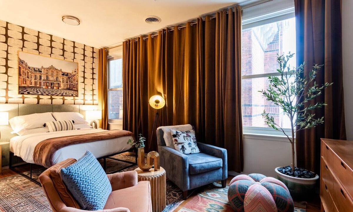 Ann Arbor Apartment | The Retro Nest - Heart of Campus