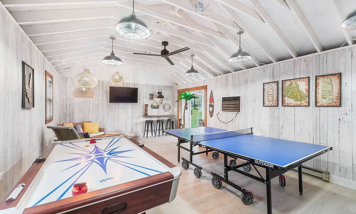 Mason House | The Sleepy Tiki - Game room, Tiki lounge, Fire pit, Fenced yard – Pet friendly!
