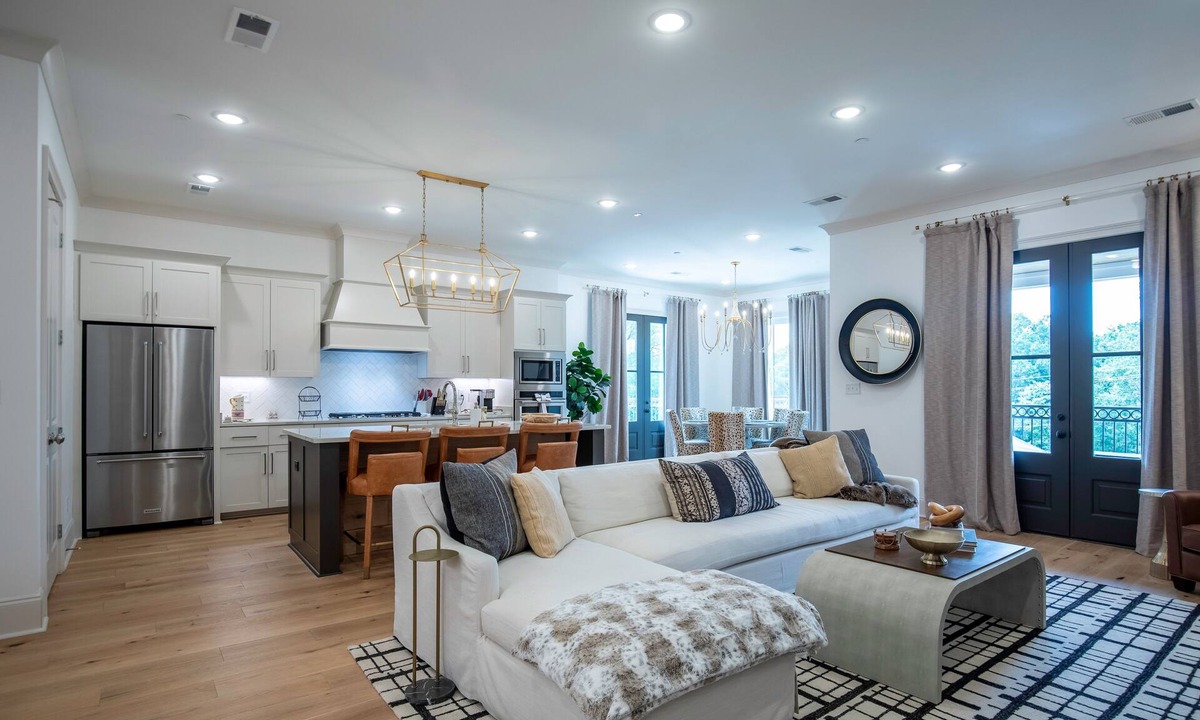 Oxford Condo | The SLOhouse, 3BR Luxe Stay by Velvet Ditch Villas