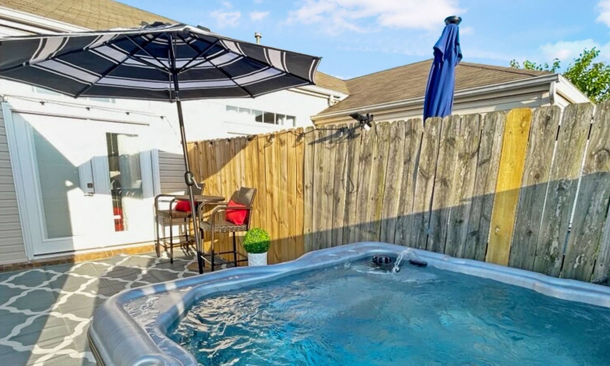 Springdale House | The Stay at Steuben, Hot Tub, Remodeled Home