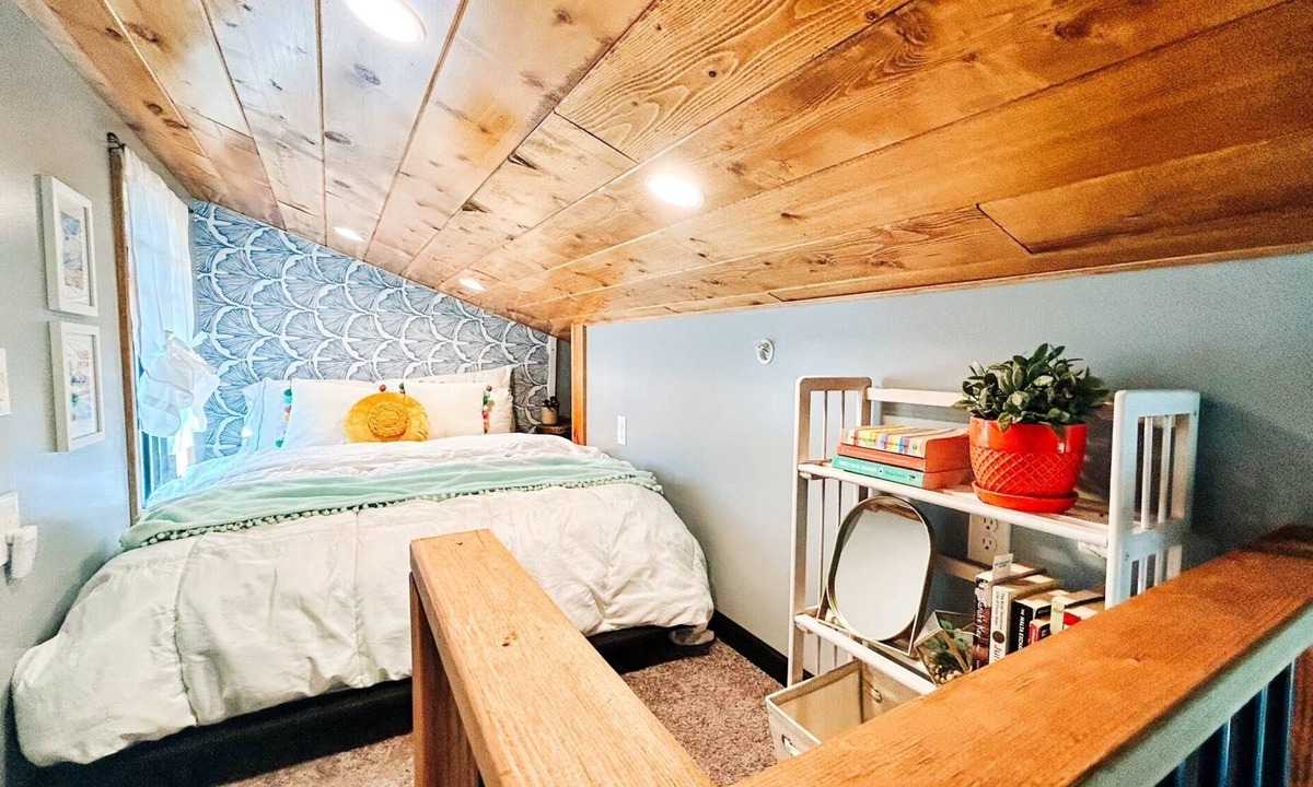 Thayerville Cottage | The Tiny House @ Deep Creek Lake - centrally located to everything Deep Creek