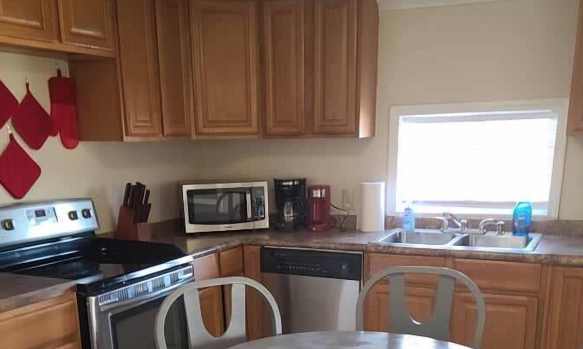 Clarksville House | This little home is a great place to stop at Clarksville!