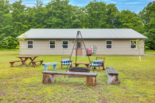 Toivola House | Toivola Home w/Fire Pit: 8 Mi to Lake Superior!