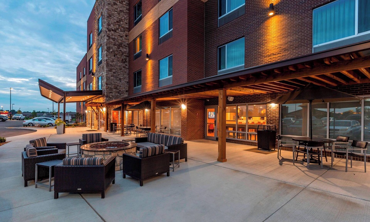 Beaumont Residential Hotel | TownePlace Suites by Marriott Lexington Keeneland/Airport