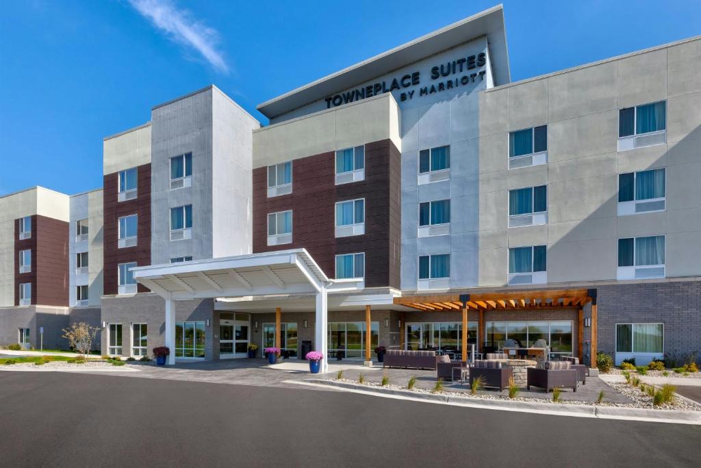 Grand Rapids Hotel | TownePlace Suites by Marriott Grand Rapids Airport Southeast