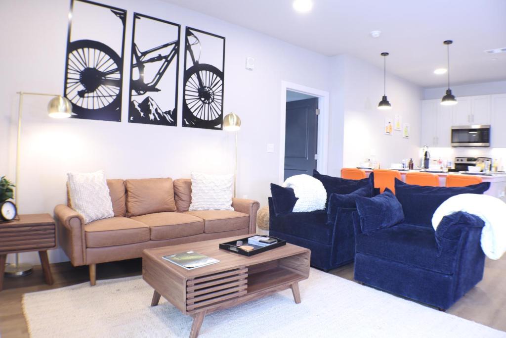 Rogers Apartment | Trails End, Bike Park, In-Unit Bike Storage, Pool