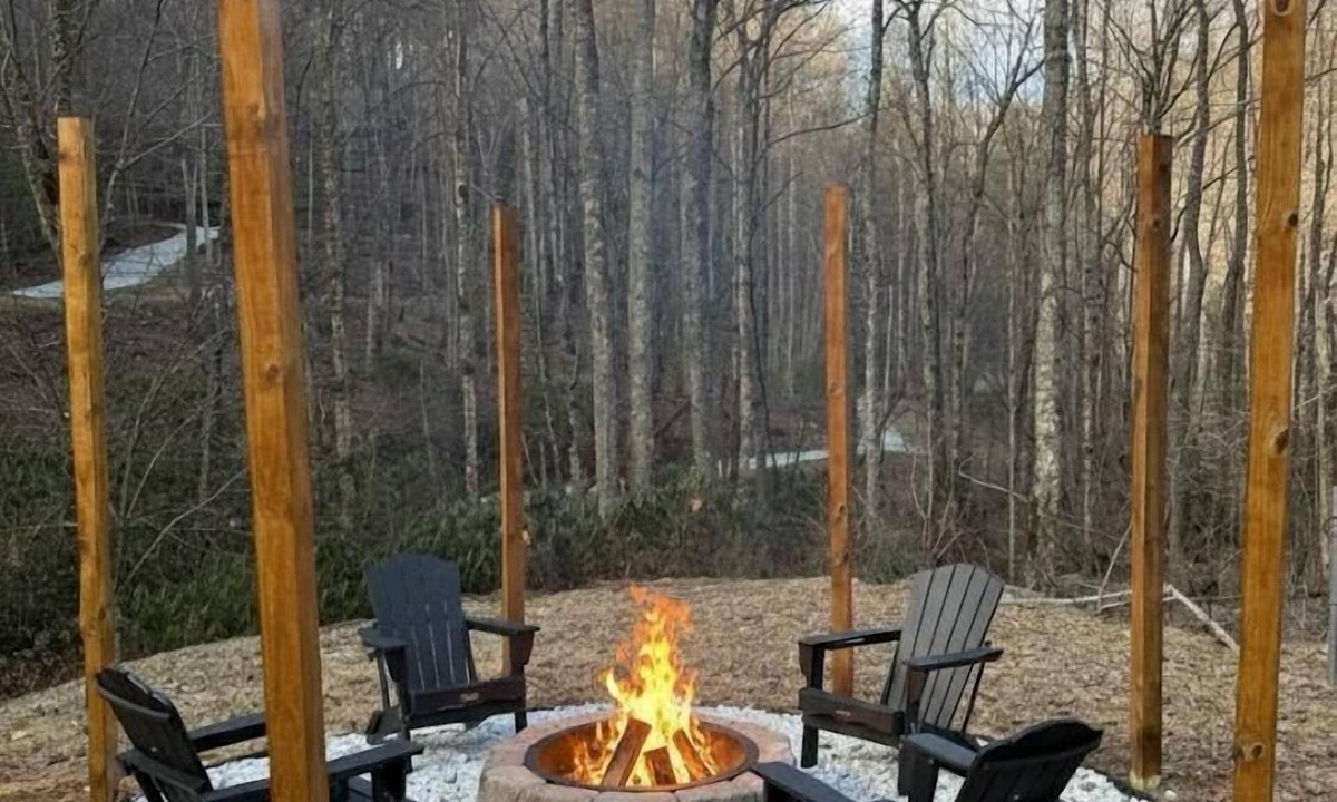 Bryson City Cabin | Tranquil Creek - Honeymoon creek/waterfall/hottub