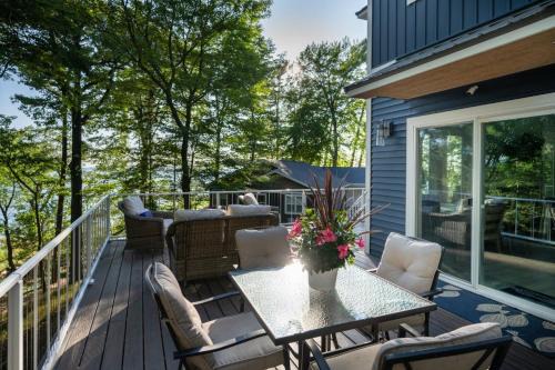Norton Shores House | Tranquil Shores Relax on Lake Michigan 4BR, 4BA