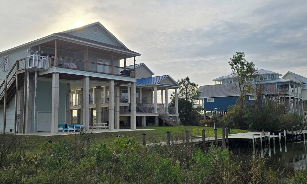 Shoreline Park House | Tranquil Waterfront Retreat: Stunning Bay Views Near Downtown Bay St. Louis
