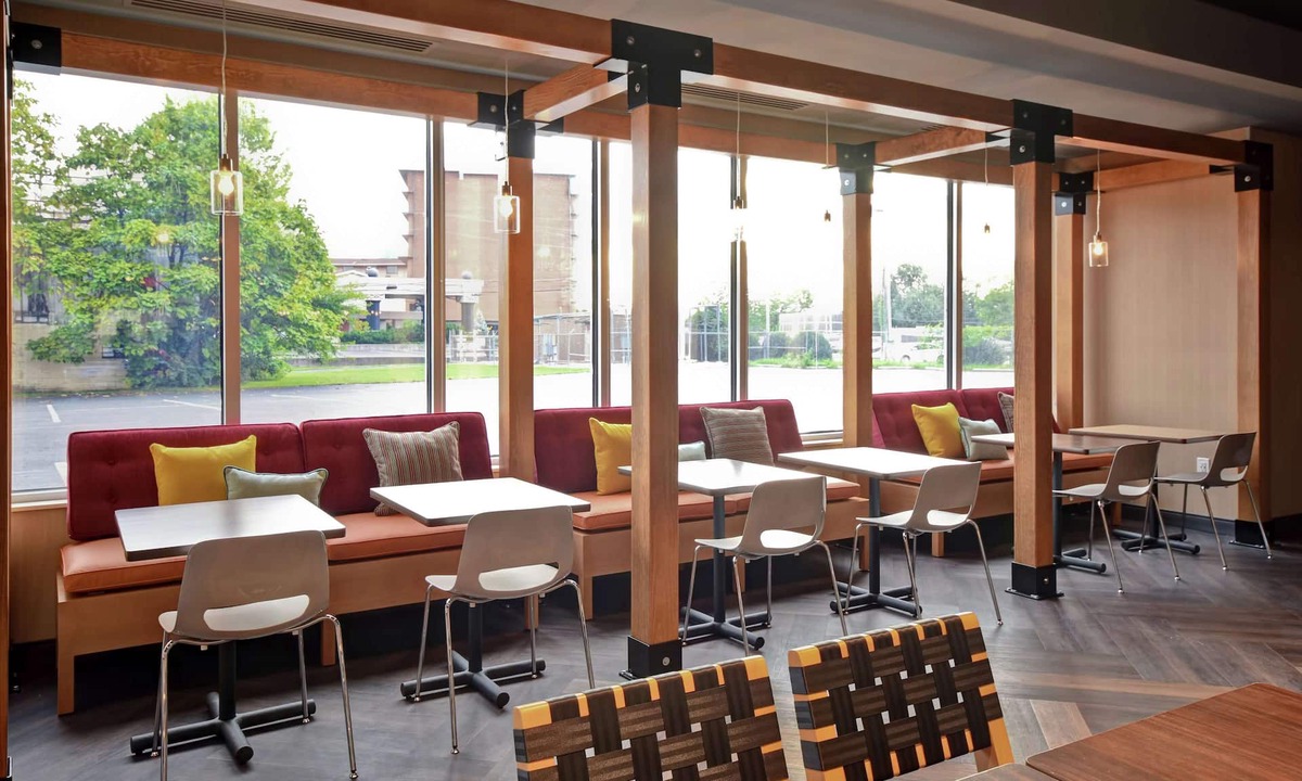 Fairgrounds Hotel | Tru by Hilton Louisville Airport