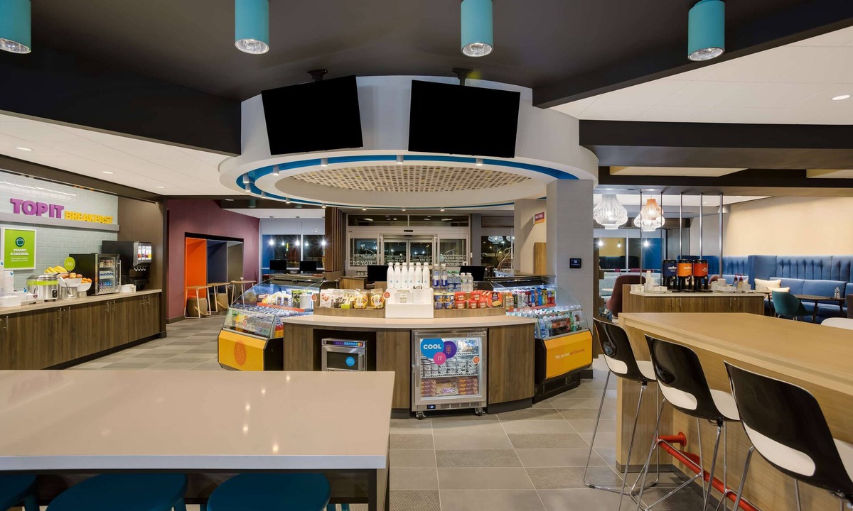 Traverse City Hotel | Tru By Hilton Traverse City