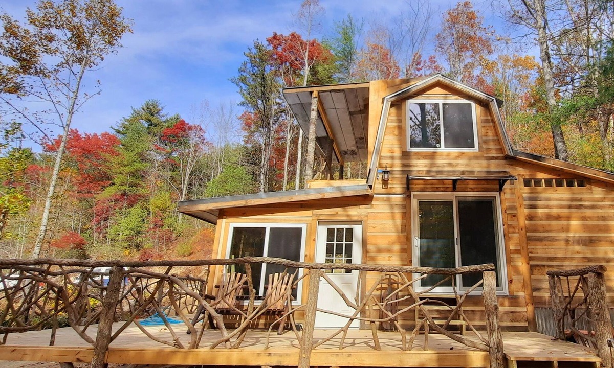Butler House | Unique Bonnie and Cyde Mountainside Retreat! Check out this hidden gem hideway!