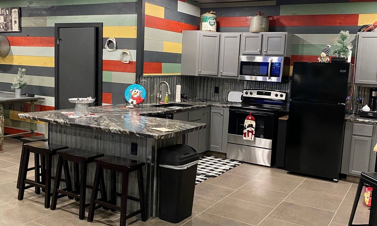 Phlox Apartment | Uniquely Renovated Building with a feel of home-Sleeps 4.