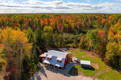 Rudyard House | Upper Peninsula Barndominium on 18 Acres w/Emus