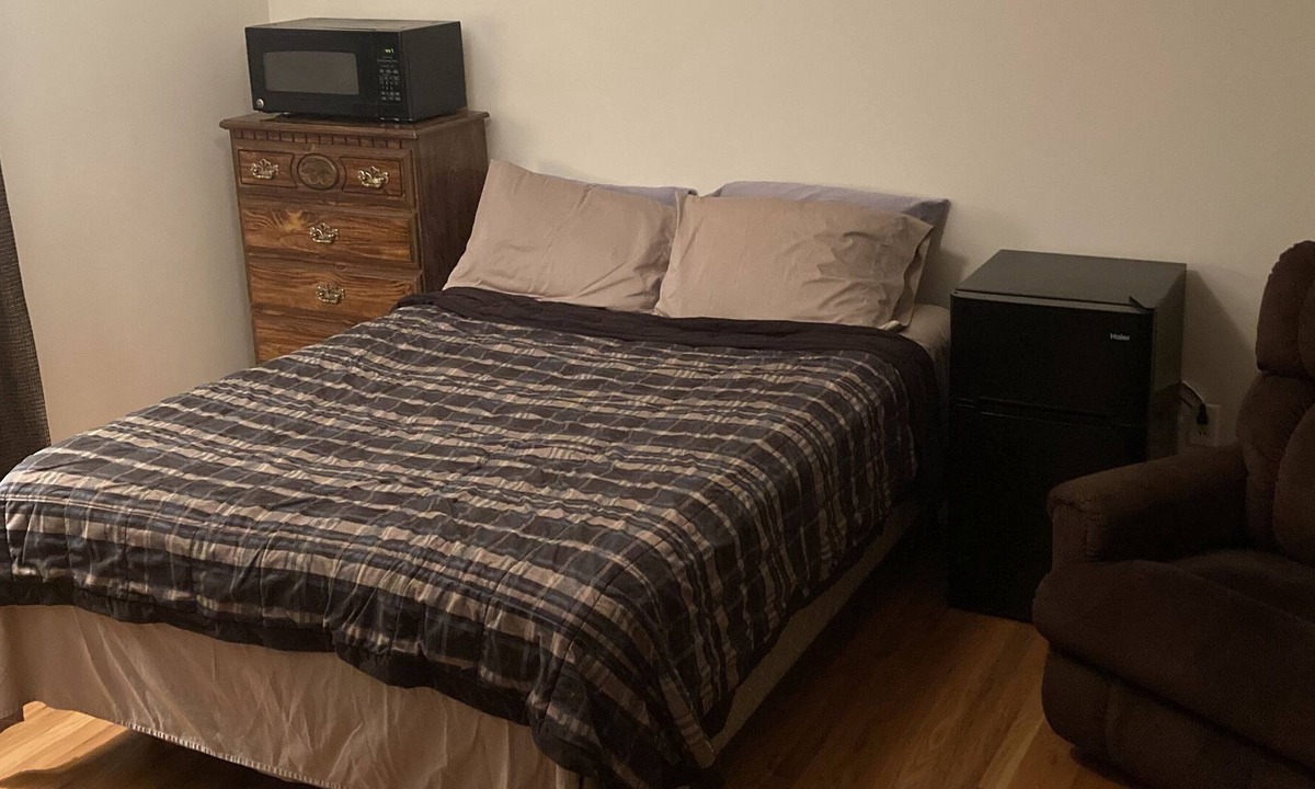 Reynolds Corners House | Upscale Quiet Neighborhood Master Bedroom w/Private Bath