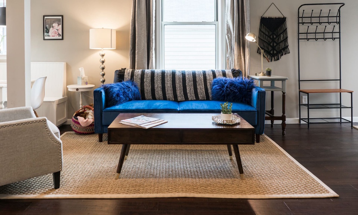 Tower Grove South House | Urban Farmhouse - 3BR 2.5 BA (5 Beds) Near TG Park & Central to Everything!