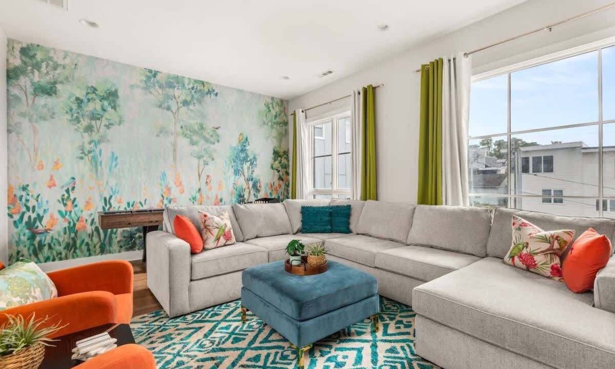 Nashville Villa | Urban Oasis | Rooftop Retreat + Private Parking