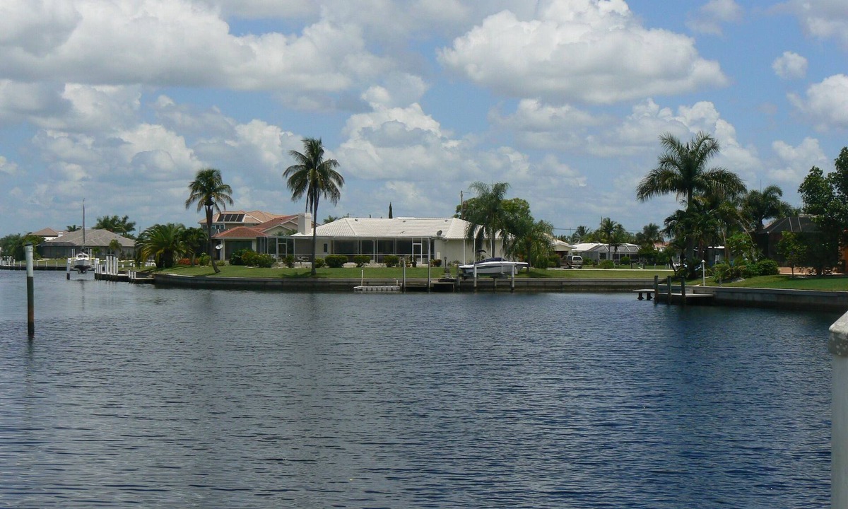 Punta Gorda House | Vacation Paradise Sailboat Access Waterfront ! Heated Pool, Close to Downtown