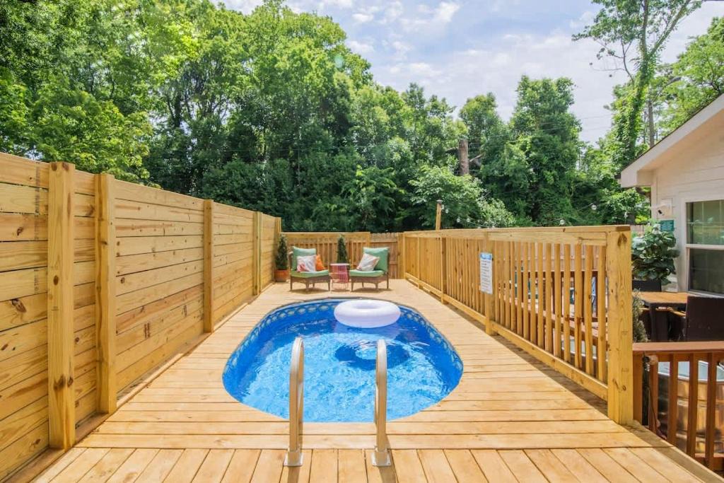 Charlotte House | Venetian Pool Hot Tub Sauna and Cold Plunge