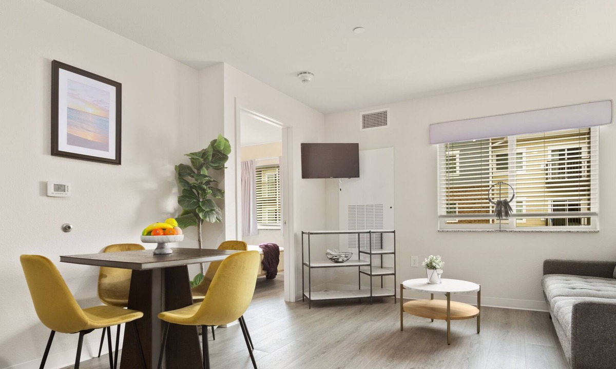 Charlotte Apartment | Viagem Welcoming 1BR with Gym 10min to City