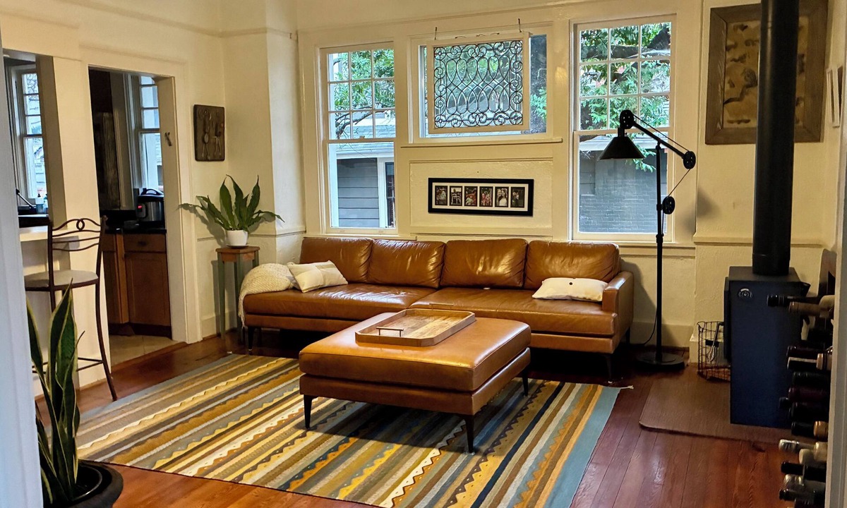 Virginia Highland House | Virginia Highland 3/3 Classic —Steps from the Beltline and Ponce City Market