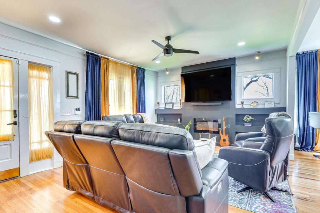 Norwood House | Walk to Amphitheater: Birmingham Retreat w/Games