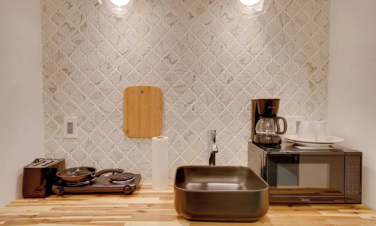 Bellepoint Apartment | Walk to Dtwn Hinton: 2 Historic District Studios!