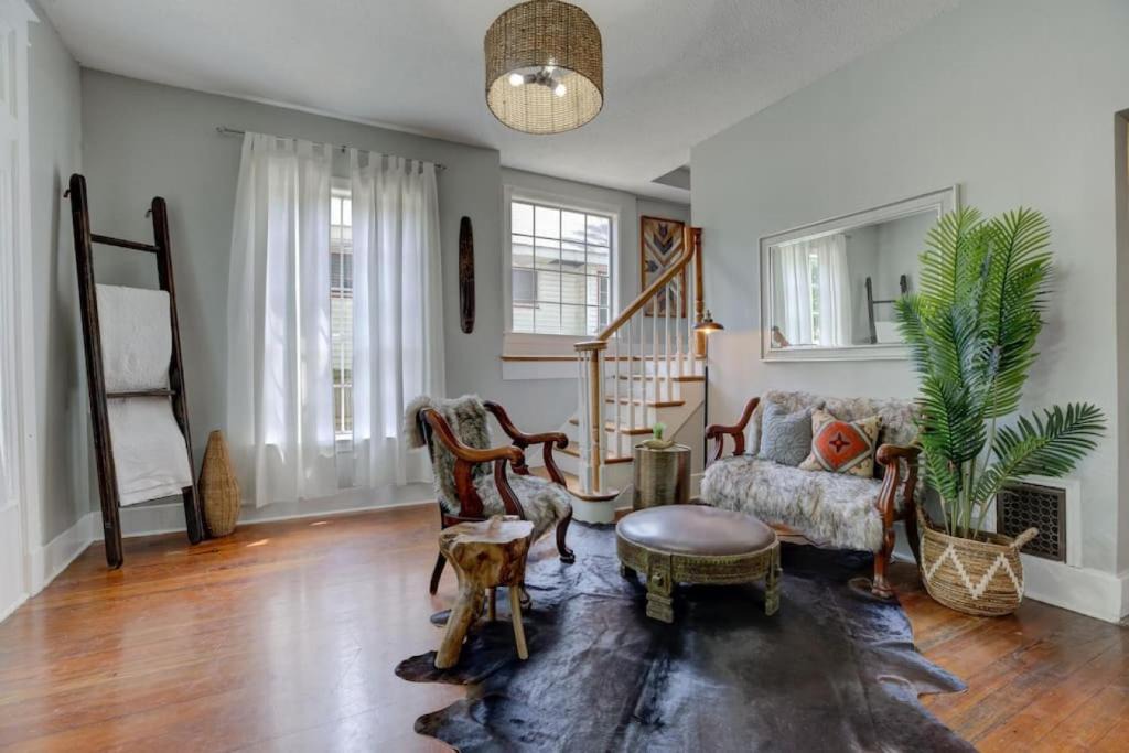 Midtown House | Walk to Overton Square from your Historic Retreat
