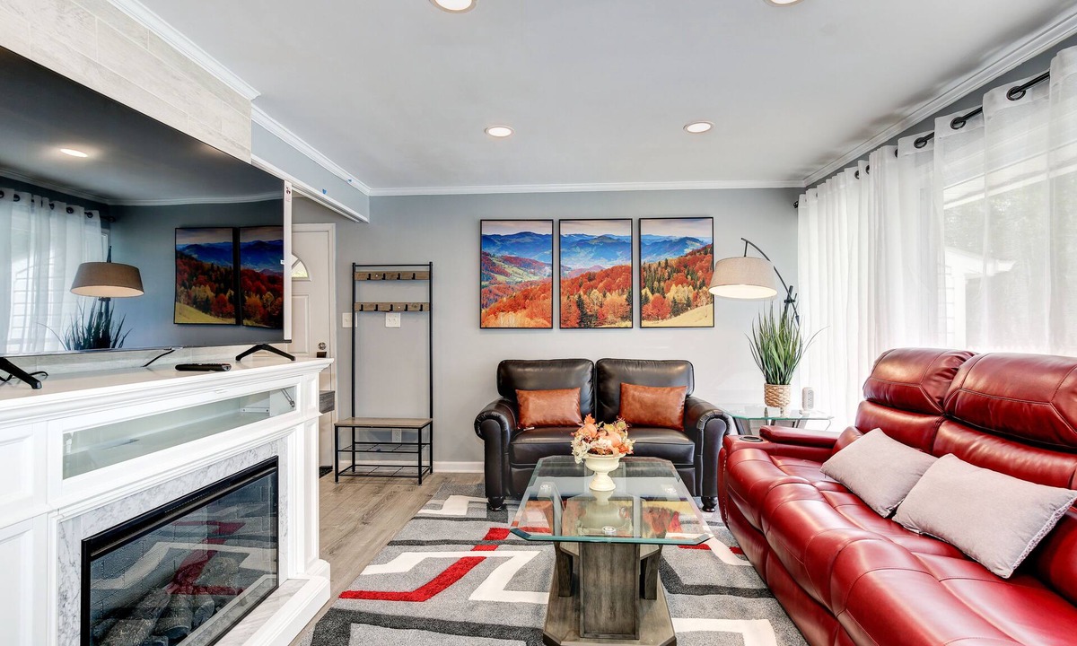 Rockville House | Walk2Metro, 25min2downtown DC, 🚶restaurant shops parks 2K2Q1T 2Ba parking onsite