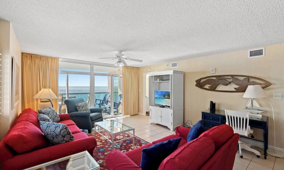 North Myrtle Beach Condo | Warm and inviting 4 bedroom condo in the Cherry Grove area | Laguna Keyes - 1002