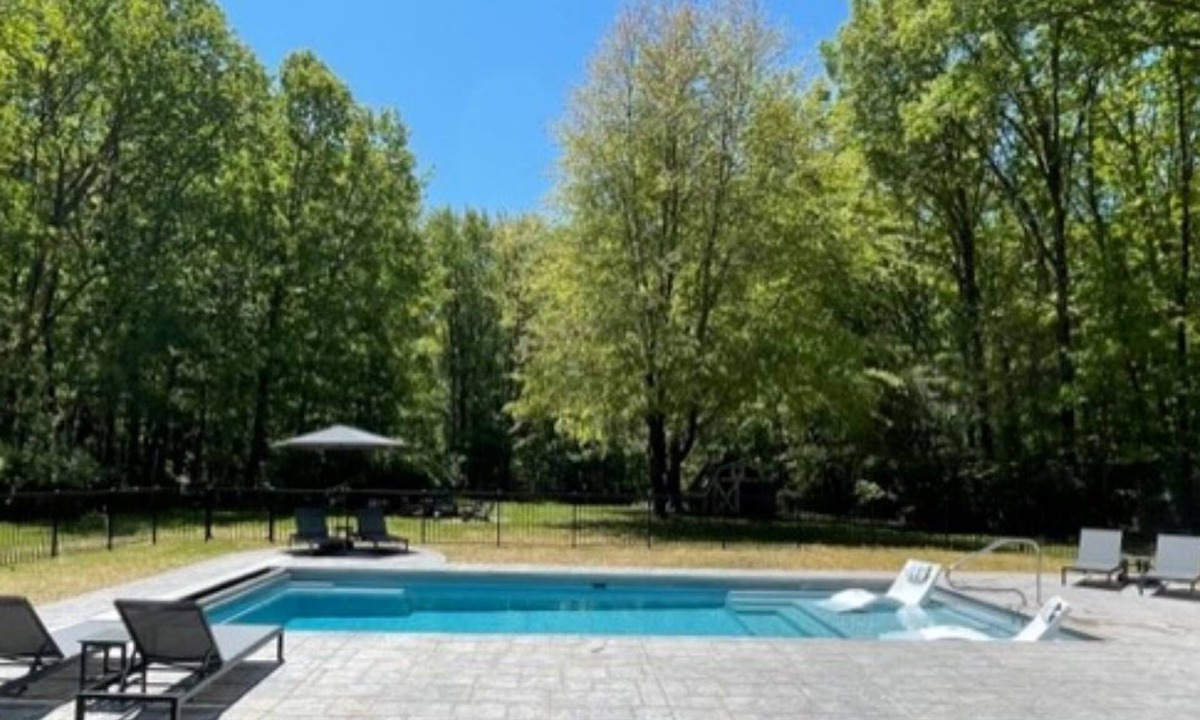 Union Pier House | Warren Woods Pool Retreat on private 5 acres, large heated pool & hotub