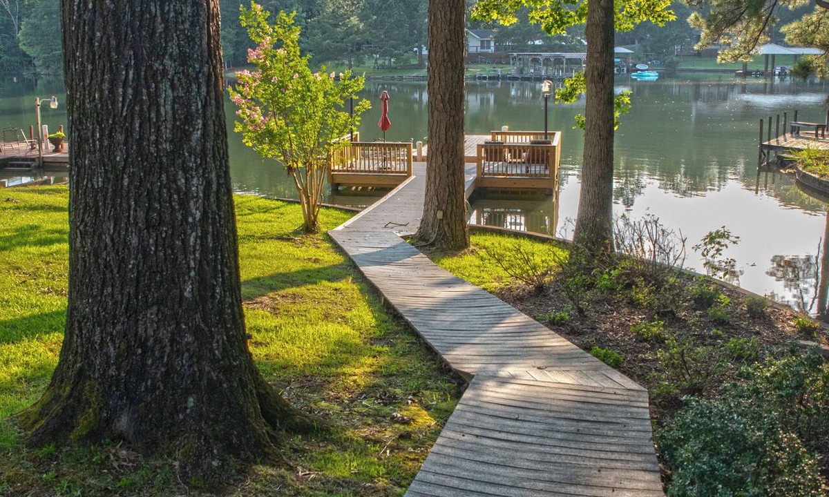 Little Kowaliga House | Waterfront Home Near Real Island
