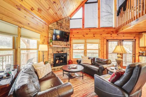 Butler House | Waterfront Watauga Lake Home w/Private Dock!