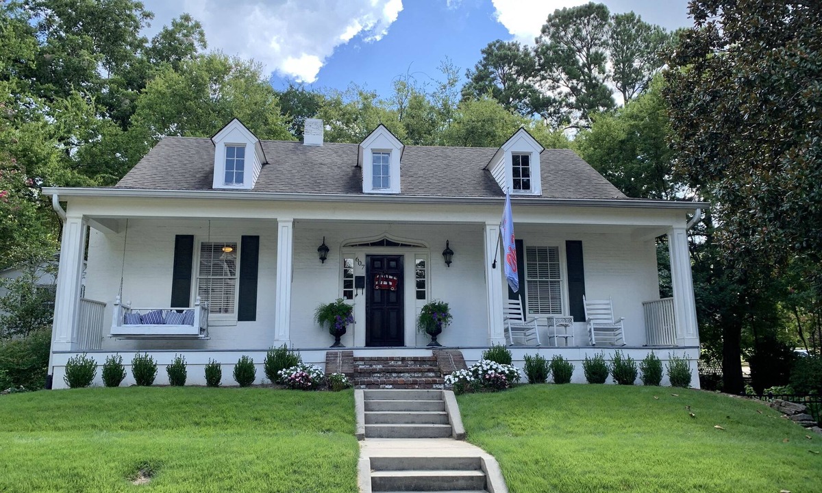 Oxford House | WELCOME! Between the Square and Grove! Charming House/Best Location