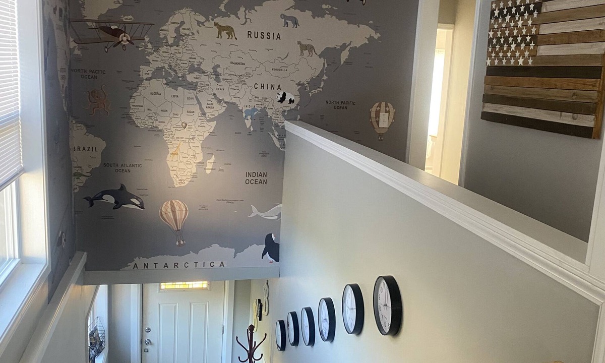 Lockbridge Apartment | Welcome to Around The World! Charming 2-Bedroom in Meadow Bridge!