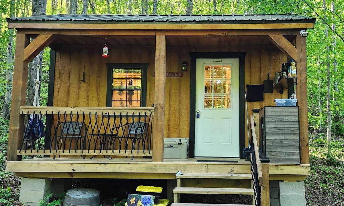 Long Bottom Cabin | Whippoorwill off grid hike in tiny cabin retreat in tranquil Long Bottom getaway