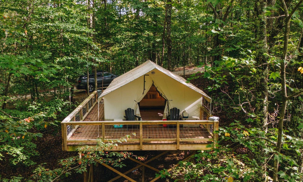 Primrose RV Rental | Whippoorwill's Nest - Glamping Tent in RRG